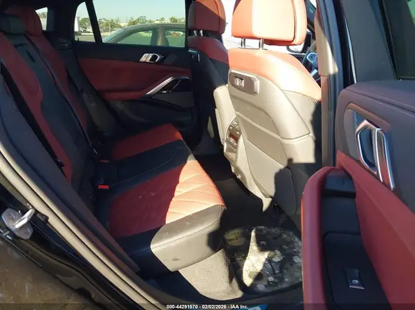 5UX33EX01T9303813 2026 BMW X6 - Image 8