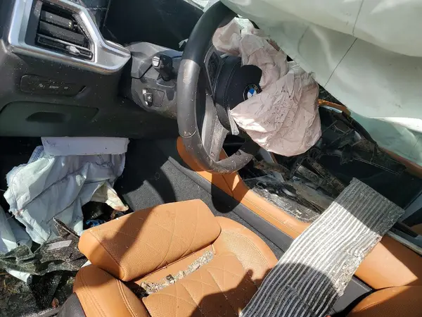5UX33EX02R9S72709 2024 BMW X6 - Image 8