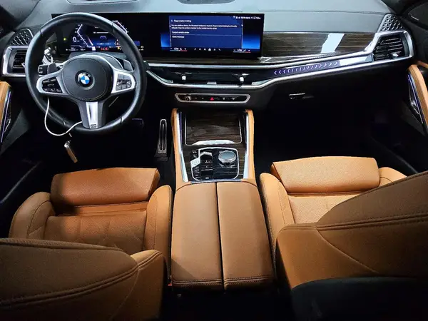 5UX33EX02T9280462 2026 BMW X6 - Image 8