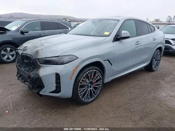 5UX33EX03R9T65965 2024 BMW X6 - Image 2