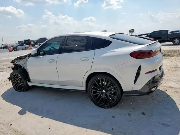5UX33EX03R9T83009 2024 BMW X6 - Image 2
