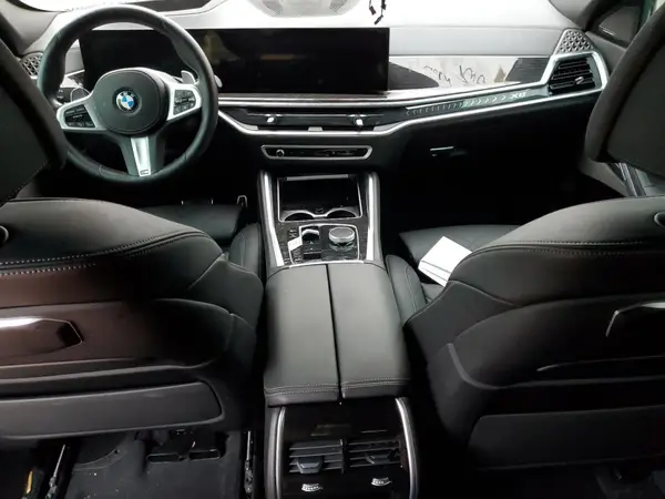5UX33EX03R9U39207 2024 BMW X6 - Image 8