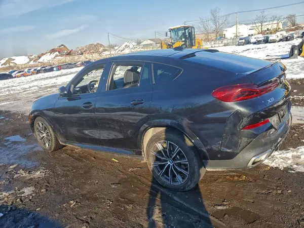 5UX33EX03S9W98284 2025 BMW X6 - Image 2
