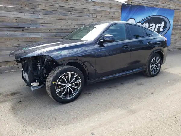 5UX33EX03S9X36158 2025 BMW X6 - Image 1