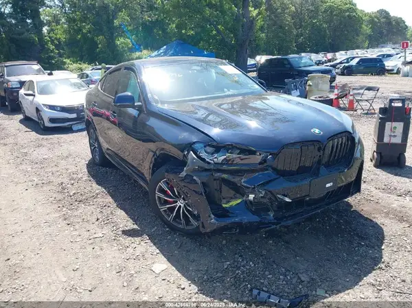 5UX33EX03S9Y10775 2025 BMW X6 - Image 1