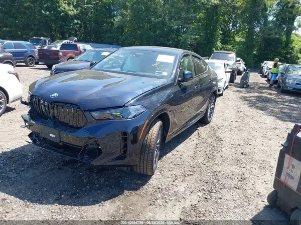 5UX33EX03S9Y10775 2025 BMW X6 - Image 2