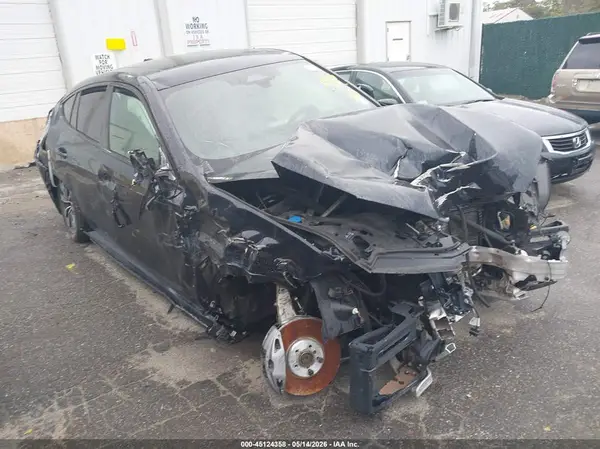 5UX33EX03S9Y84410 2025 BMW X6 - Image 1