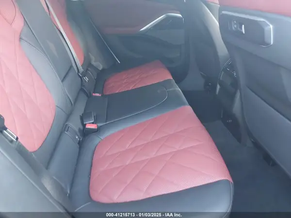 5UX33EX03S9Z01481 2025 BMW X6 - Image 8