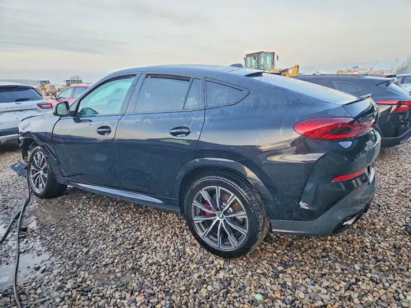 5UX33EX03S9Z38997 2025 BMW X6 - Image 2