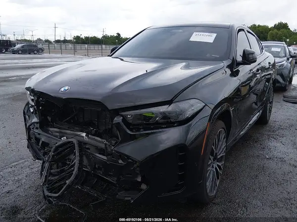 5UX33EX03T9088886 2026 BMW X6 - Image 2