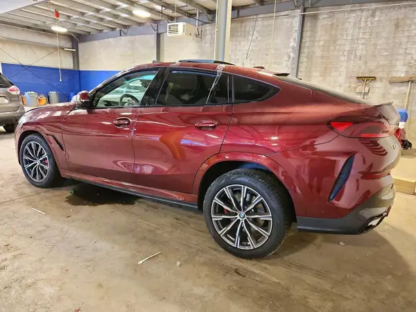 5UX33EX03T9249415 2026 BMW X6 - Image 2