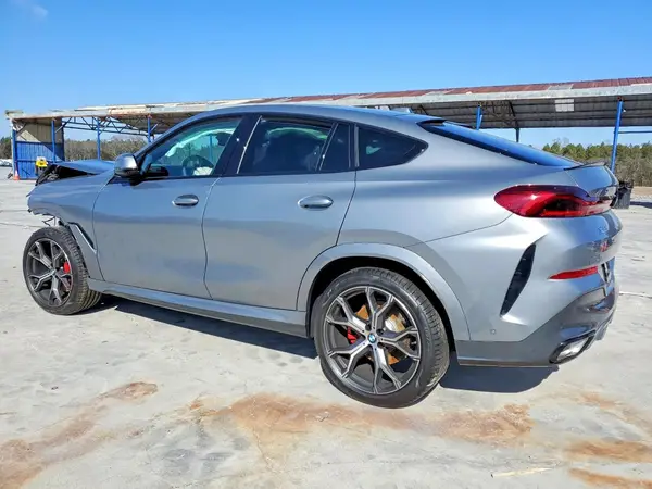 5UX33EX03T9276503 2026 BMW X6 - Image 2