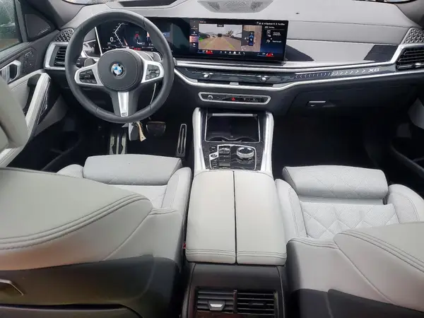 5UX33EX04R9W10028 2024 BMW X6 - Image 8