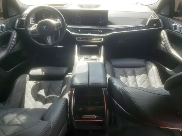 5UX33EX04S9X32183 2025 BMW X6 - Image 8