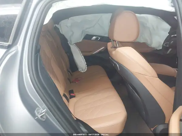 5UX33EX04S9Z02218 2025 BMW X6 - Image 8