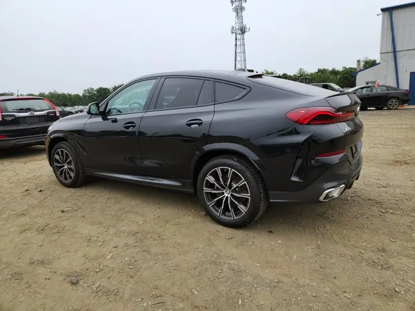 5UX33EX04S9Z06883 2025 BMW X6 - Image 2