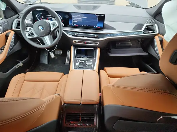 5UX33EX04S9Z06883 2025 BMW X6 - Image 8