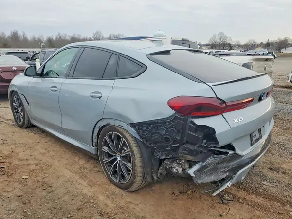 5UX33EX04T9076505 2026 BMW X6 - Image 2