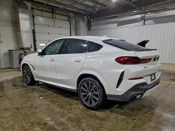 5UX33EX04T9113861 2026 BMW X6 - Image 2