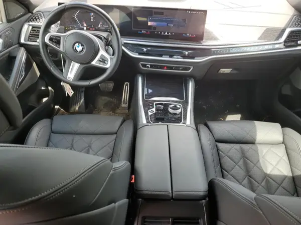 5UX33EX05S9W42203 2025 BMW X6 - Image 8