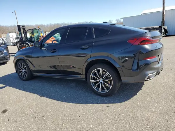 5UX33EX05S9W88565 2025 BMW X6 - Image 2