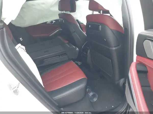 5UX33EX06R9T50473 2024 BMW X6 - Image 8