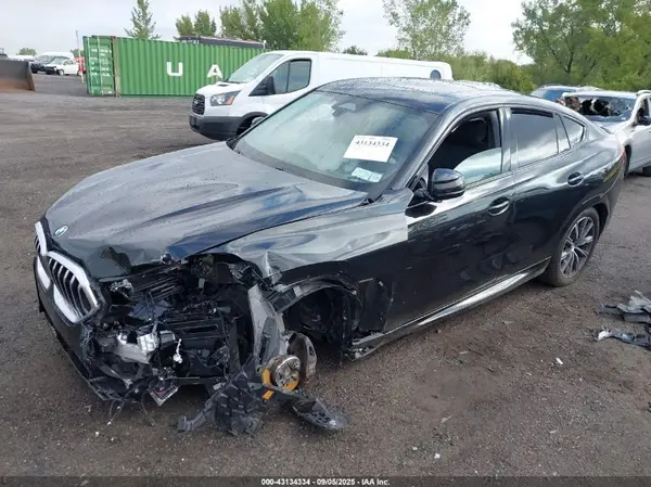 5UX33EX06S9W80586 2025 BMW X6 - Image 2