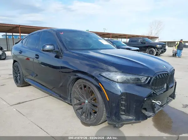 5UX33EX06S9X64066 2025 BMW X6 - Image 1