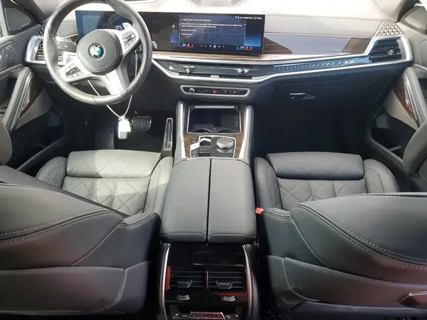 5UX33EX06T9119404 2026 BMW X6 - Image 8