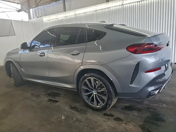 5UX33EX06T9232401 2026 BMW X6 - Image 2