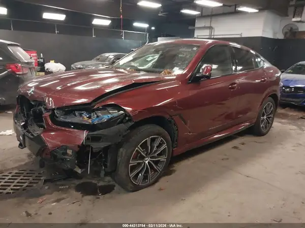 5UX33EX07R9T11505 2024 BMW X6 - Image 2