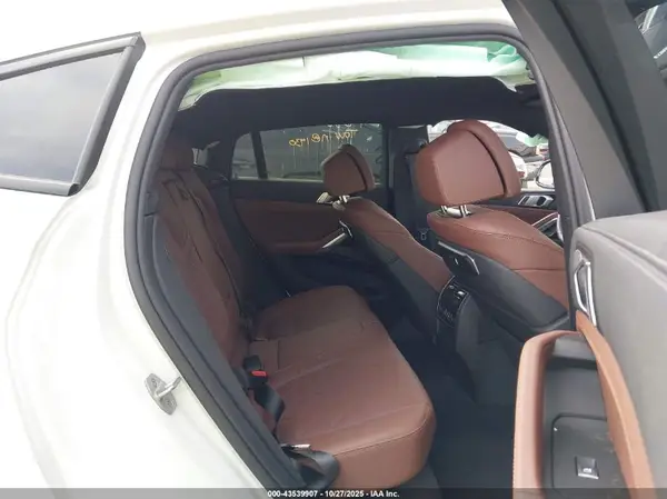 5UX33EX07T9183287 2026 BMW X6 - Image 8