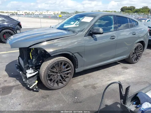 5UX33EX07T9268484 2026 BMW X6 - Image 2