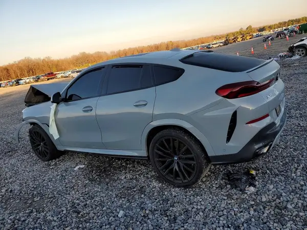 5UX33EX08R9S29797 2024 BMW X6 - Image 2