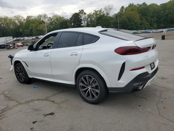 5UX33EX08R9V57494 2024 BMW X6 - Image 2