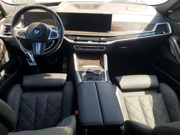 5UX33EX08S9X01227 2025 BMW X6 - Image 8