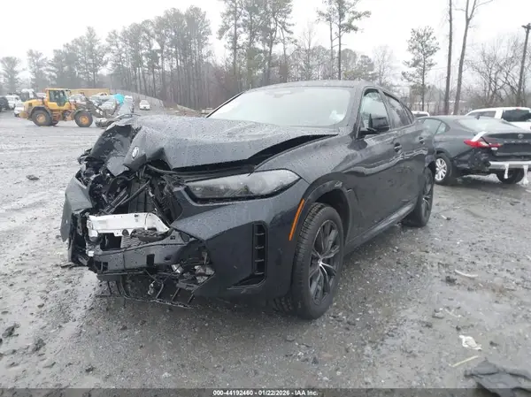 5UX33EX08T9186361 2026 BMW X6 - Image 2