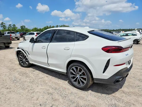 5UX33EX08T9277372 2026 BMW X6 - Image 2