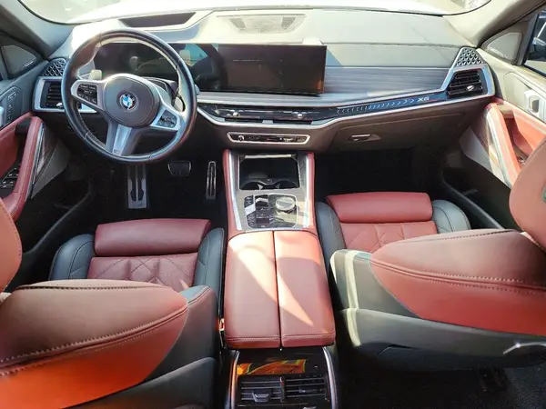 5UX33EX09R9S37570 2024 BMW X6 - Image 8