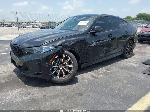 5UX33EX09S9W32242 2025 BMW X6 - Image 2