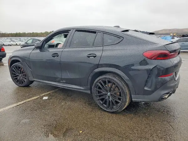 5UX33EX09S9X63655 2025 BMW X6 - Image 2