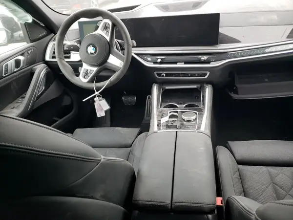 5UX33EX09S9X97725 2025 BMW X6 - Image 8