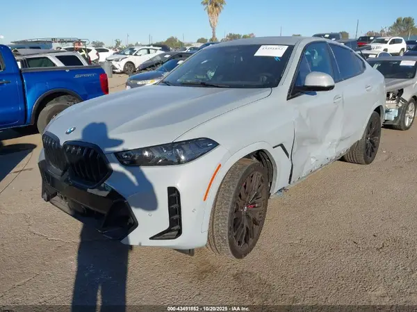 5UX33EX09S9Y17620 2025 BMW X6 - Image 2