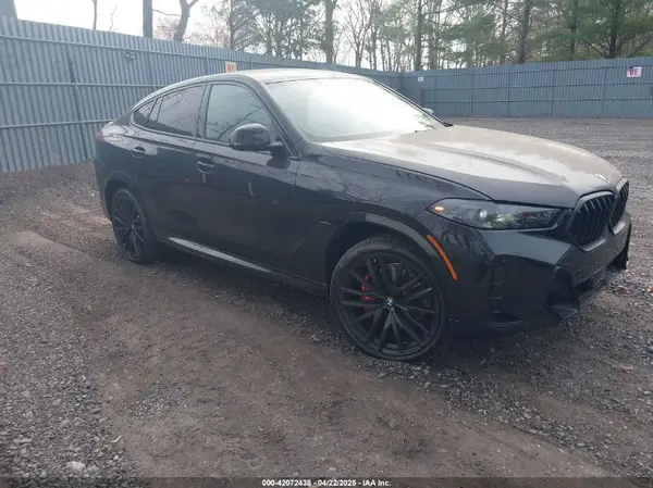 5UX33EX09S9Y89594 2025 BMW X6 - Image 1