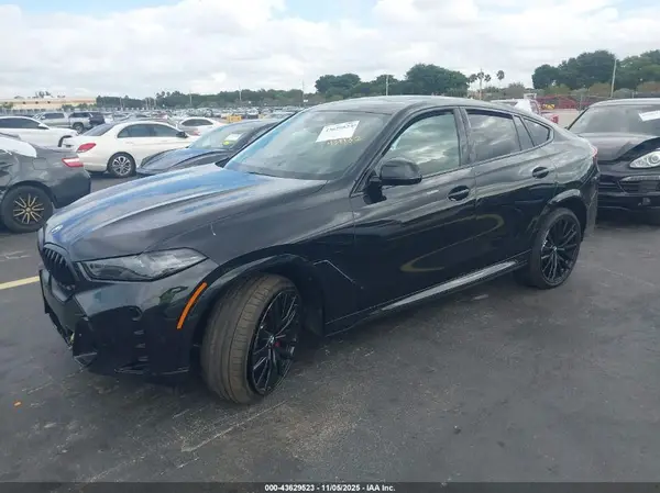 5UX33EX09T9182318 2026 BMW X6 - Image 2