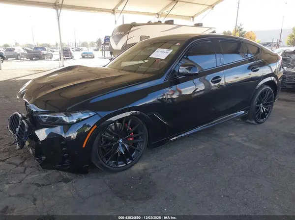 5UX33EX09T9187115 2026 BMW X6 - Image 2