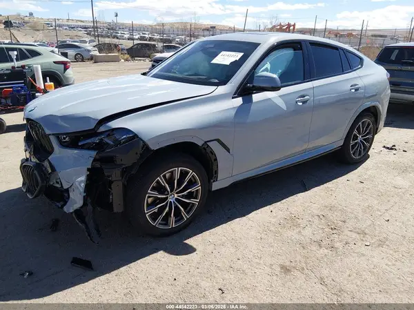 5UX33EX09T9232103 2026 BMW X6 - Image 2