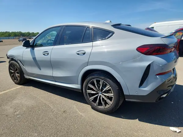 5UX33EX09T9274514 2026 BMW X6 - Image 2