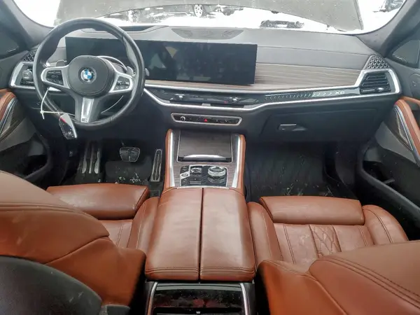 5UX33EX0XR9U19004 2024 BMW X6 - Image 8