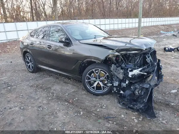 5UX33EX0XS9X60988 2025 BMW X6 - Image 1